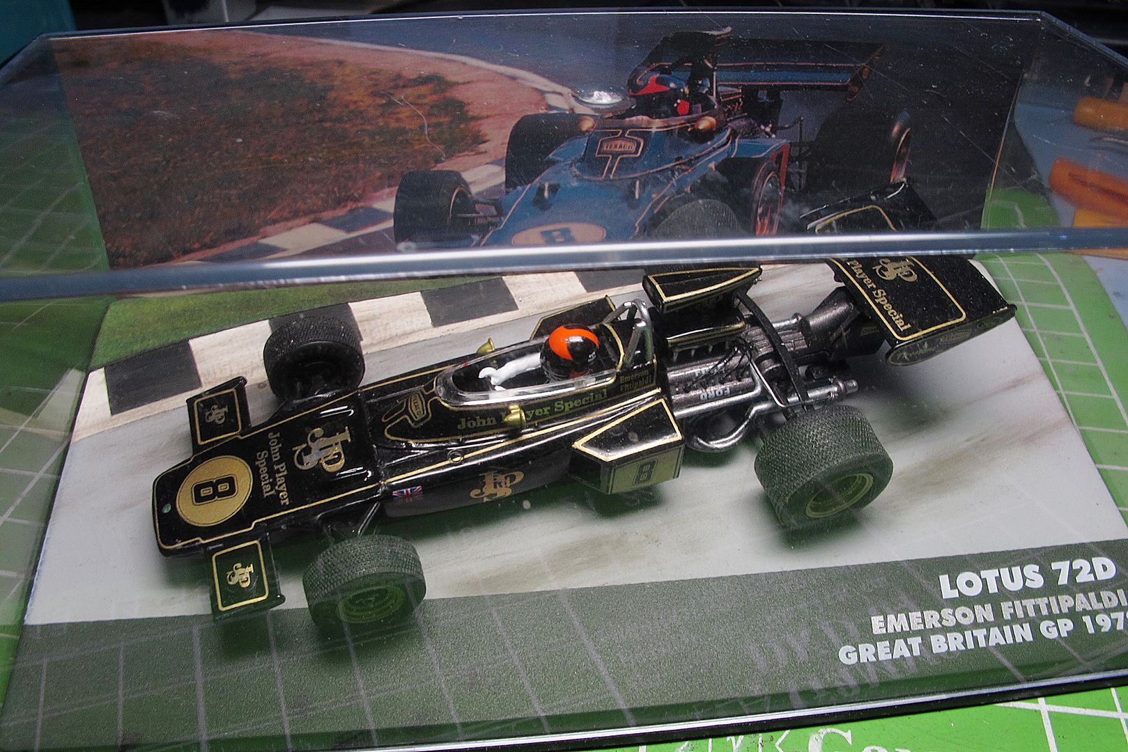 Formula 1 №38 - Lotus 72D - Эмерсон Фиттипaльди (1972)